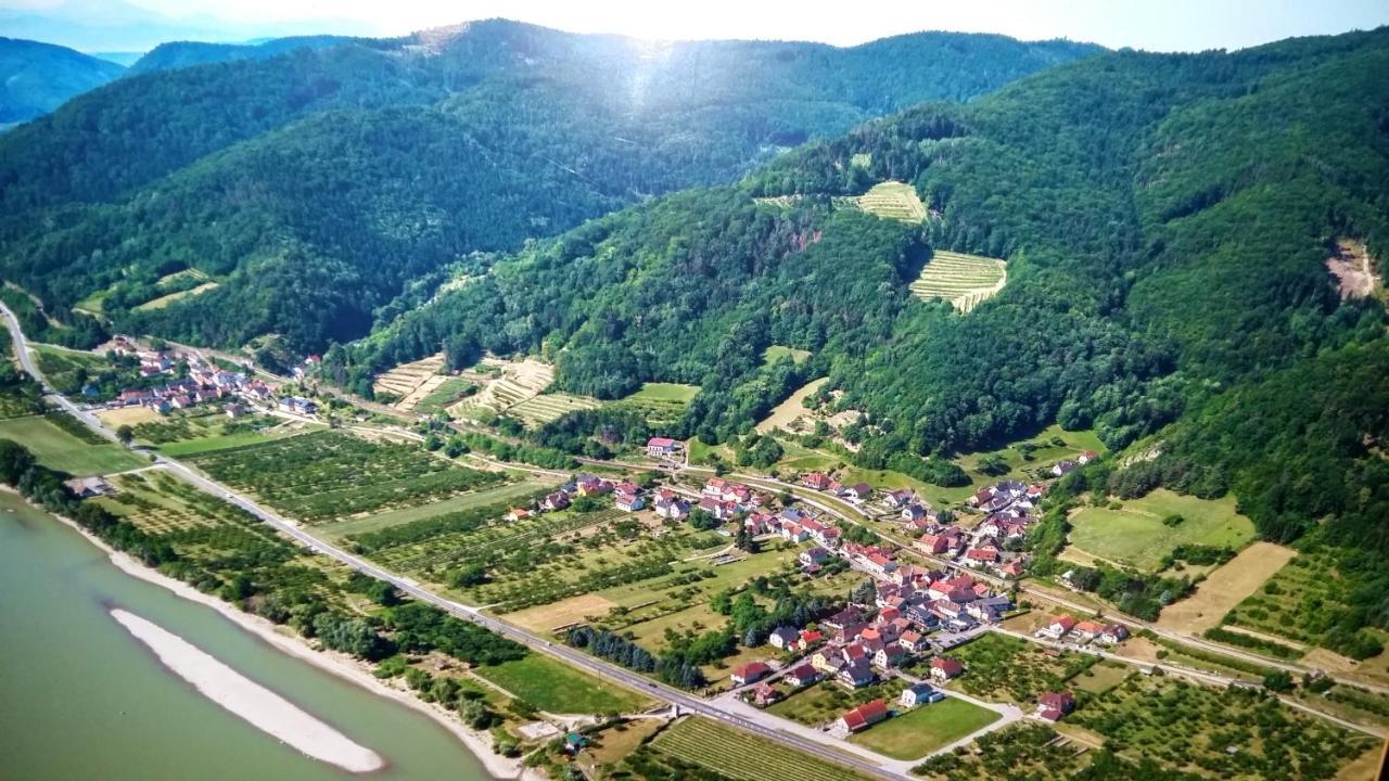 Hotel Gasthof Zur Venus Aggsbach Exterior foto